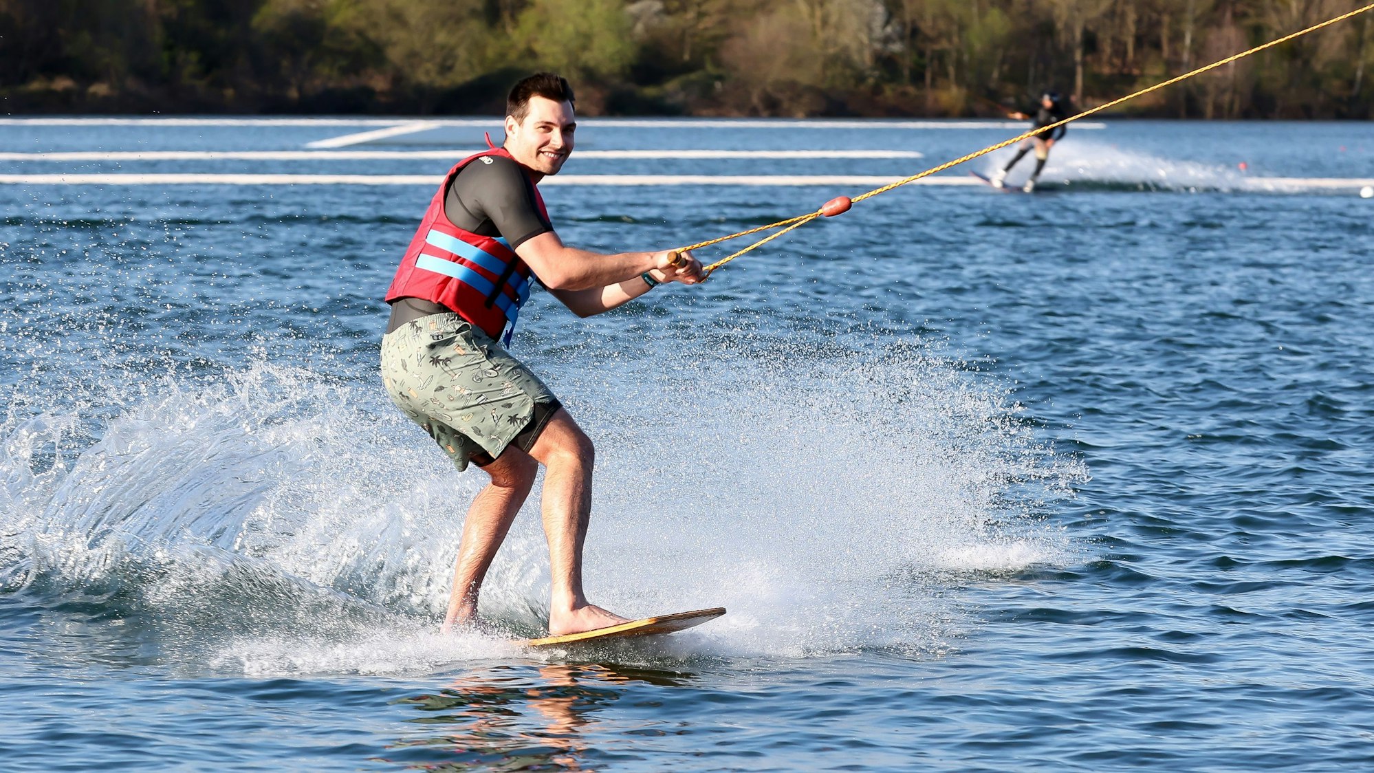 03.04.2025
Köln:
Saisonstart am Wakebeach Cologne, der Wasserskianlage am Rather See.
Leon Knoblach
Foto: Martina Goyert