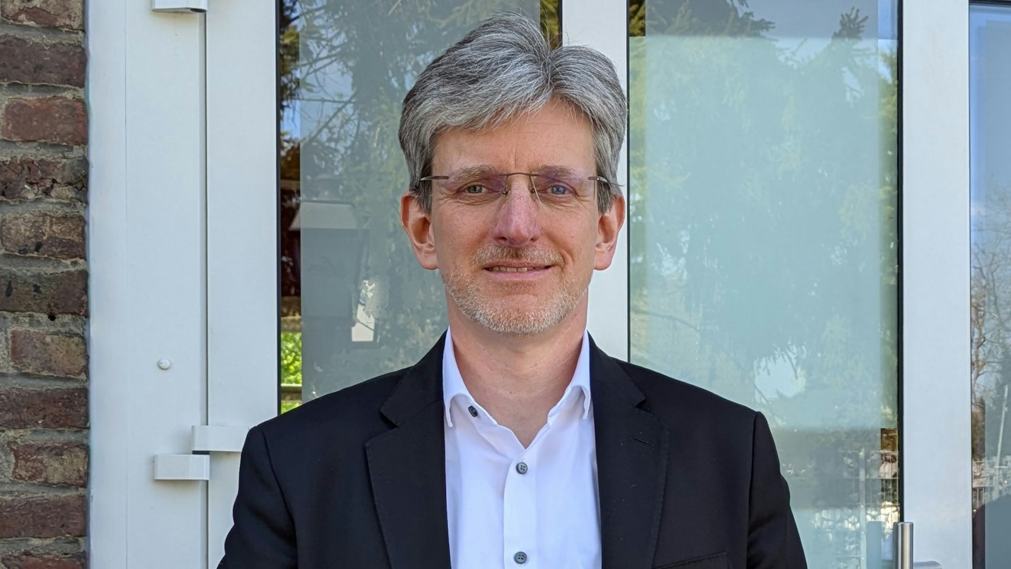 Der Spitzenkandidat der SPD Leverkusen für die Kommunalwahl, Dirk Löb