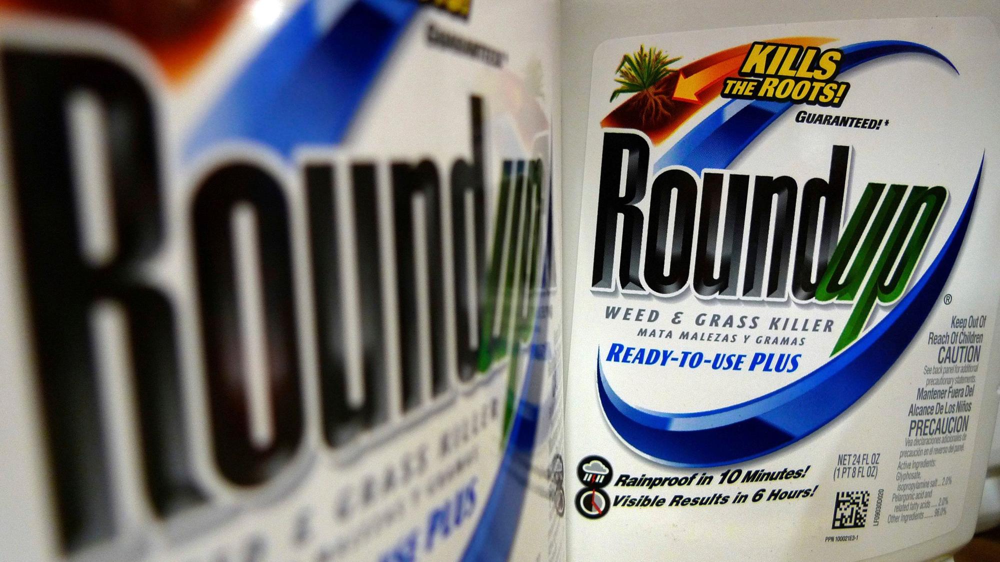 Das von Monsanto hergestellte Unkrautvernichtungsmittel Roundup mit dem umstrittenen Wirkstoff Glyphosat.