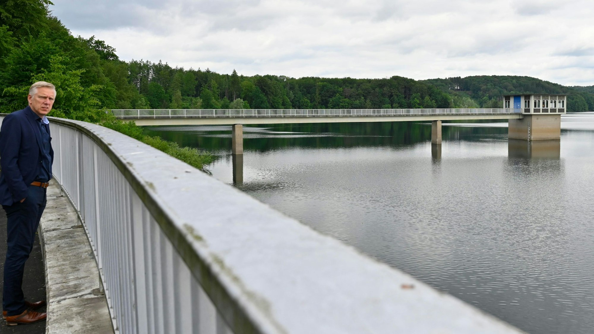 Blick auf die Wiehltalsperre.