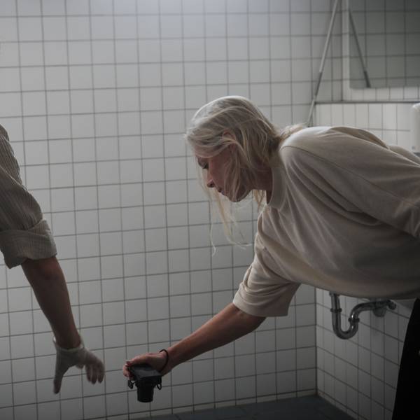 28.03.2025, Köln: Die Ermittlerinnen Laura (l.) und Swenja