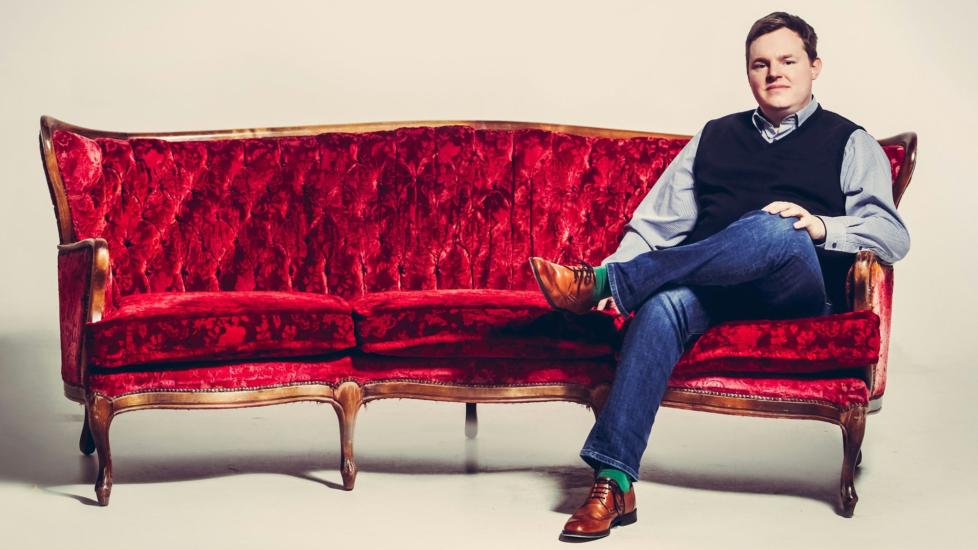 Im Fernsehen und auf oberbergischen Sofas ist Mike Altwicker unterwegs – und am Donnerstag auch in der Drahte zu Gast.