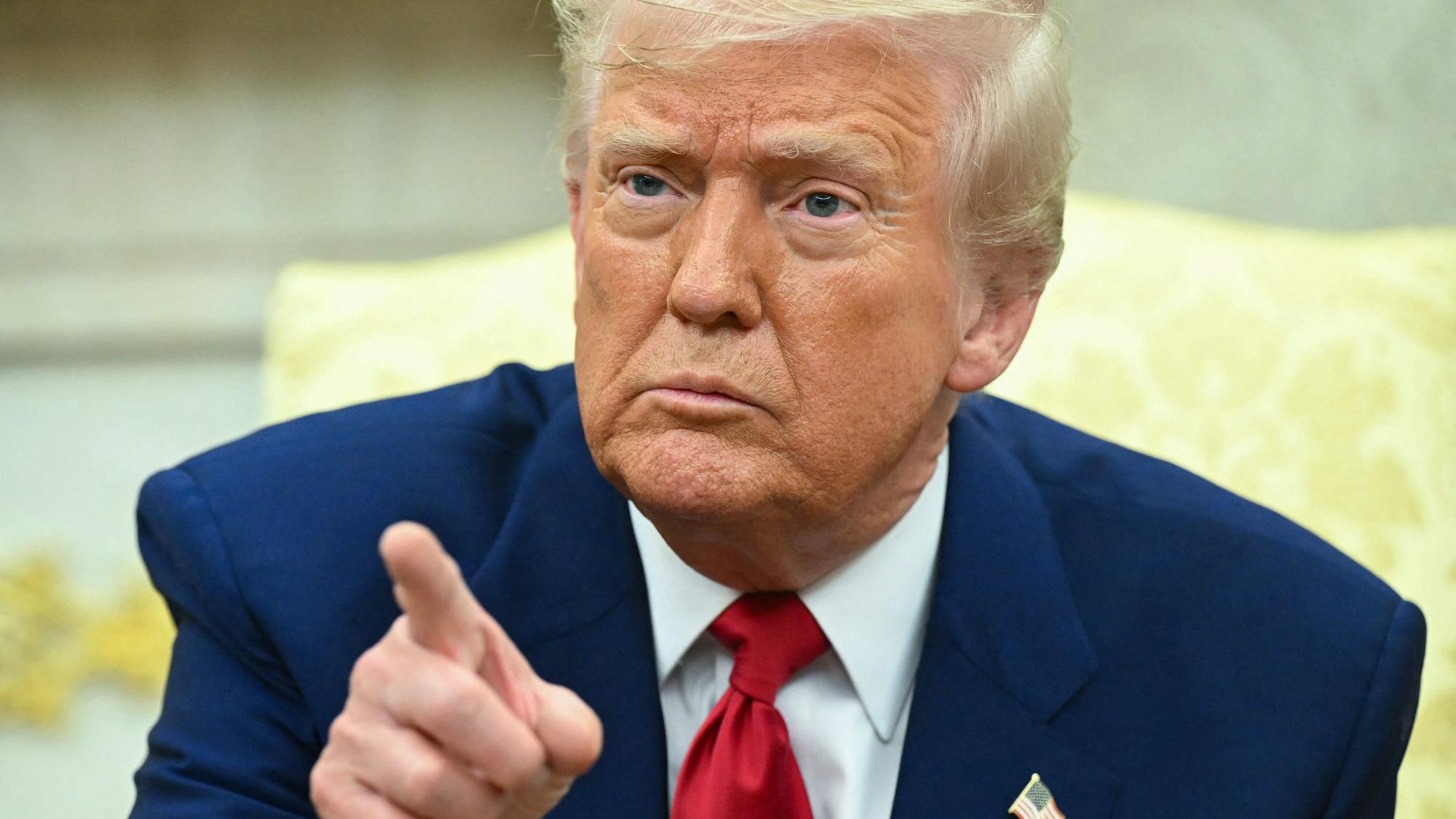 US-Präsident Donald Trump am Montag im Weißen Haus. Der Republikaner plant offenbar eine Parade zu seinem Geburtstag. (Archivbild)