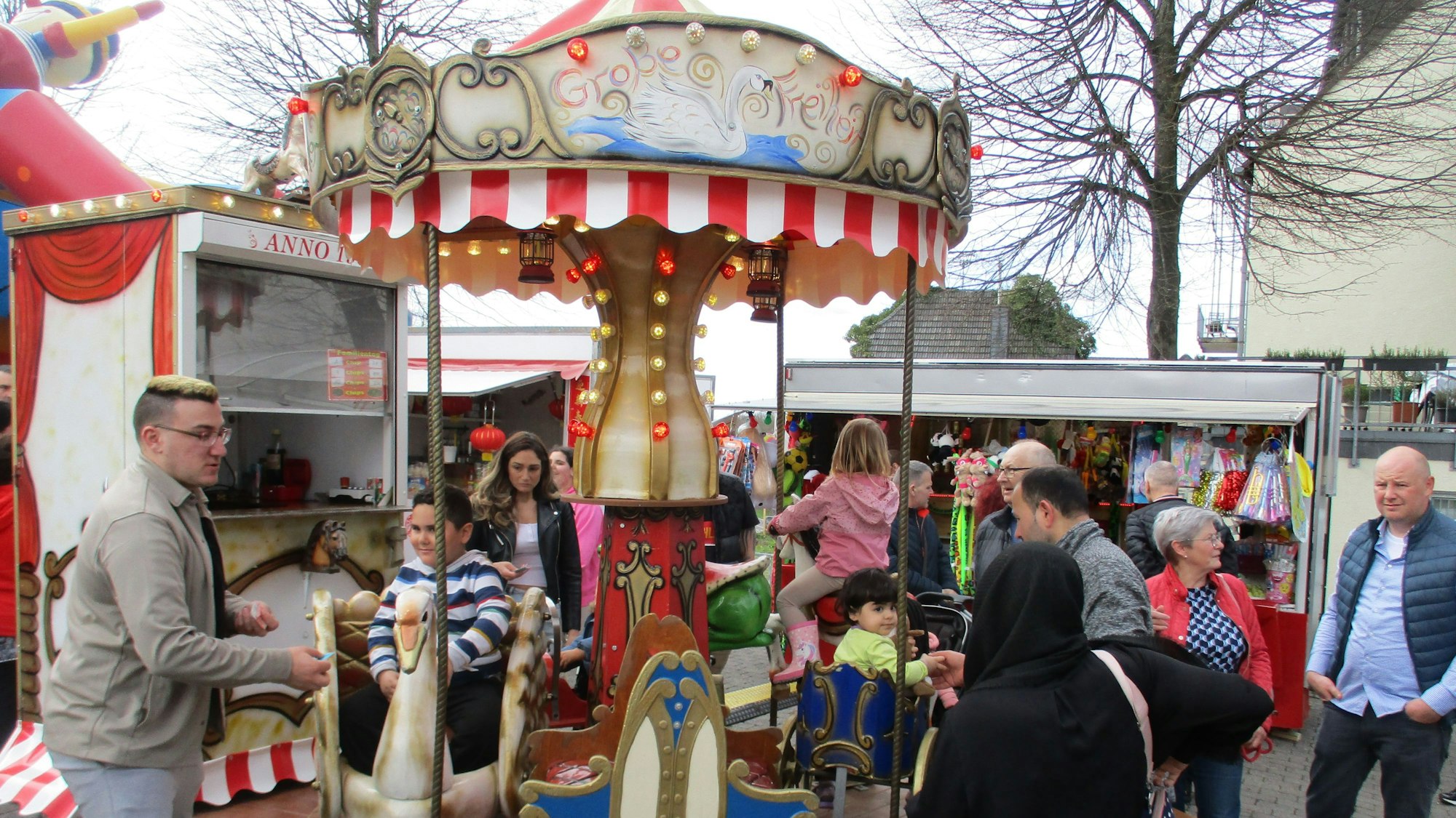Ein Kinderkarussell wird es auch zum Martinsmarkt wieder geben.