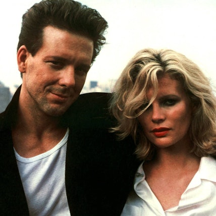 Mickey Rourke und Kim Basinger in einer Szene des Films „9½ Wochen“.