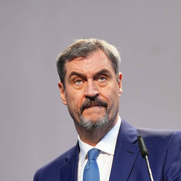 09.04.2025, Berlin: Markus Söder, Ministerpräsident von Bayern und CSU-Vorsitzender, reagiert bei einer Pressekonferenz der Parteivorsitzenden von Union und SPD zur Vorstellung des Koalitionsvertrages im Paul-Löbe-Haus. Foto: Michael Kappeler/dpa +++ dpa-Bildfunk +++