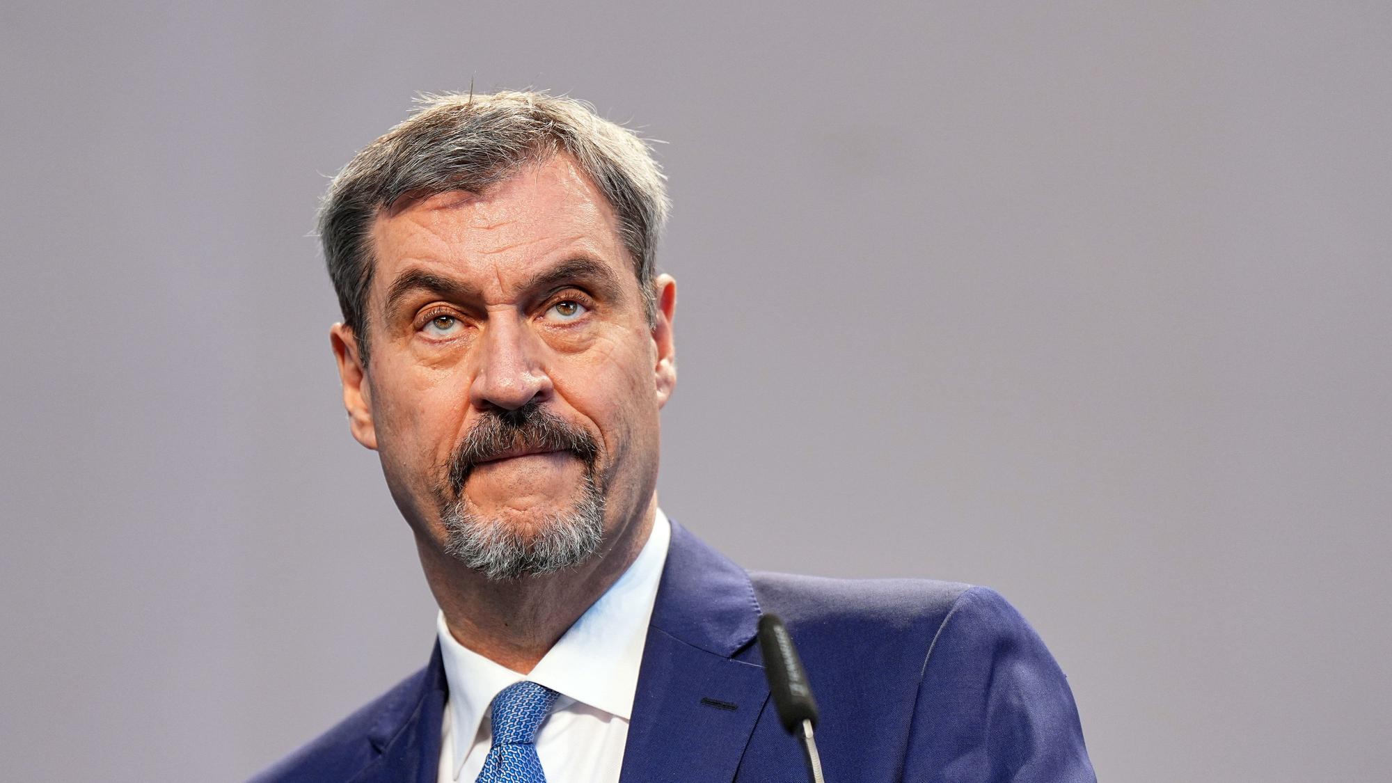 09.04.2025, Berlin: Markus Söder, Ministerpräsident von Bayern und CSU-Vorsitzender, reagiert bei einer Pressekonferenz der Parteivorsitzenden von Union und SPD zur Vorstellung des Koalitionsvertrages im Paul-Löbe-Haus. Foto: Michael Kappeler/dpa +++ dpa-Bildfunk +++