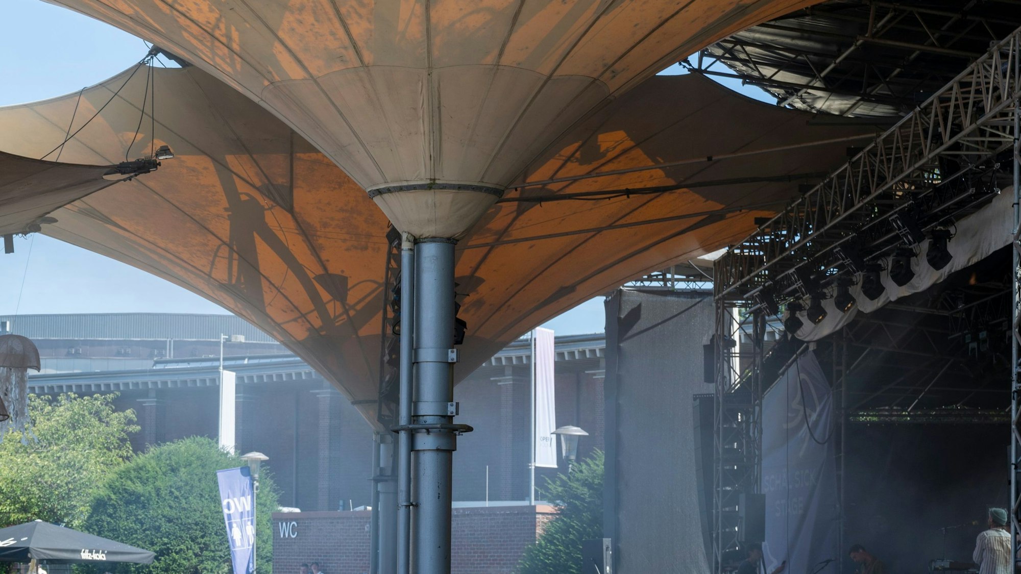 Der Tanzbrunnen ist eine Location für Open-Air-Events und Veranstaltungen drinnen. (Symbolbild)