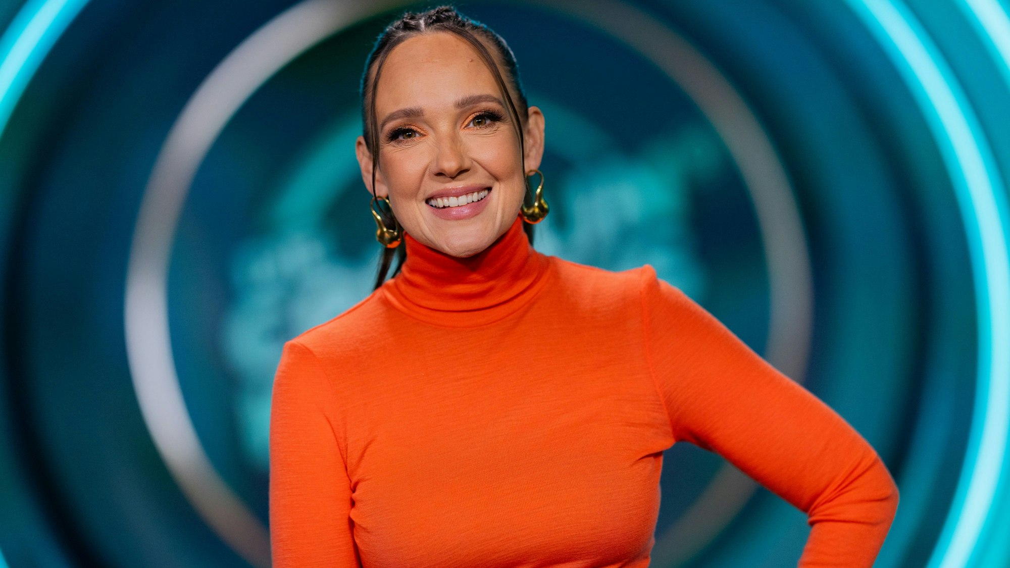 Nach der Wahl von Donald Trump und dessen radikalem Zickzack-Kurs, sei alles einfach anders, sagt Carolin Kebekus zum Start ihrer neuen Staffel.