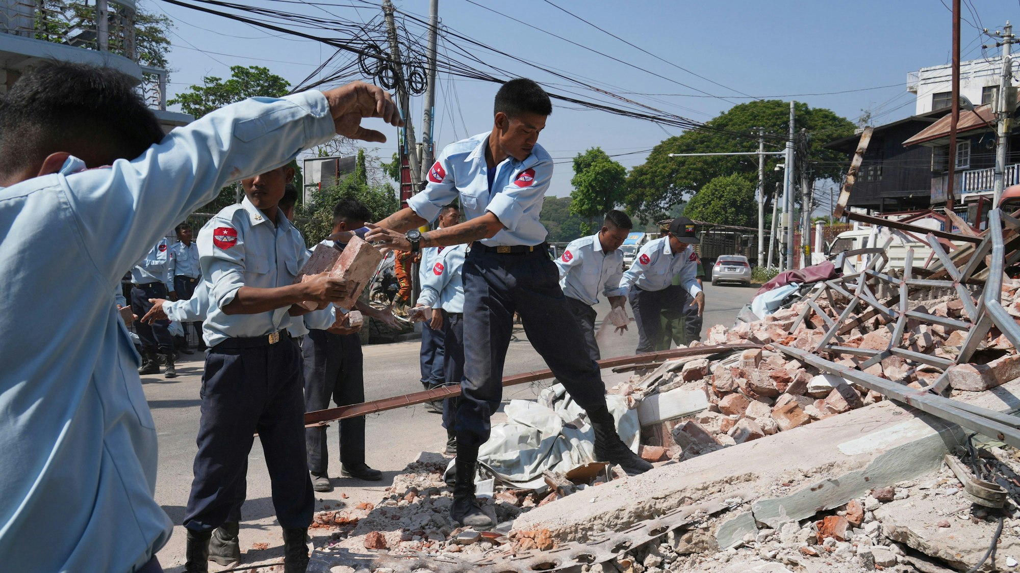 Die Militärregierung setzt trotz des Erdbebens den Kampf gegen die Bevölkerung in Myanmar fort. (Archivbild)