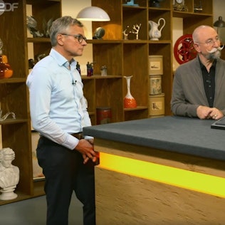 Claus Hasenkamp (v.l.) mit Horst Lichter und Expertin Heide Rezepa-Zabel bei „Bares für Rares“ im ZDF.