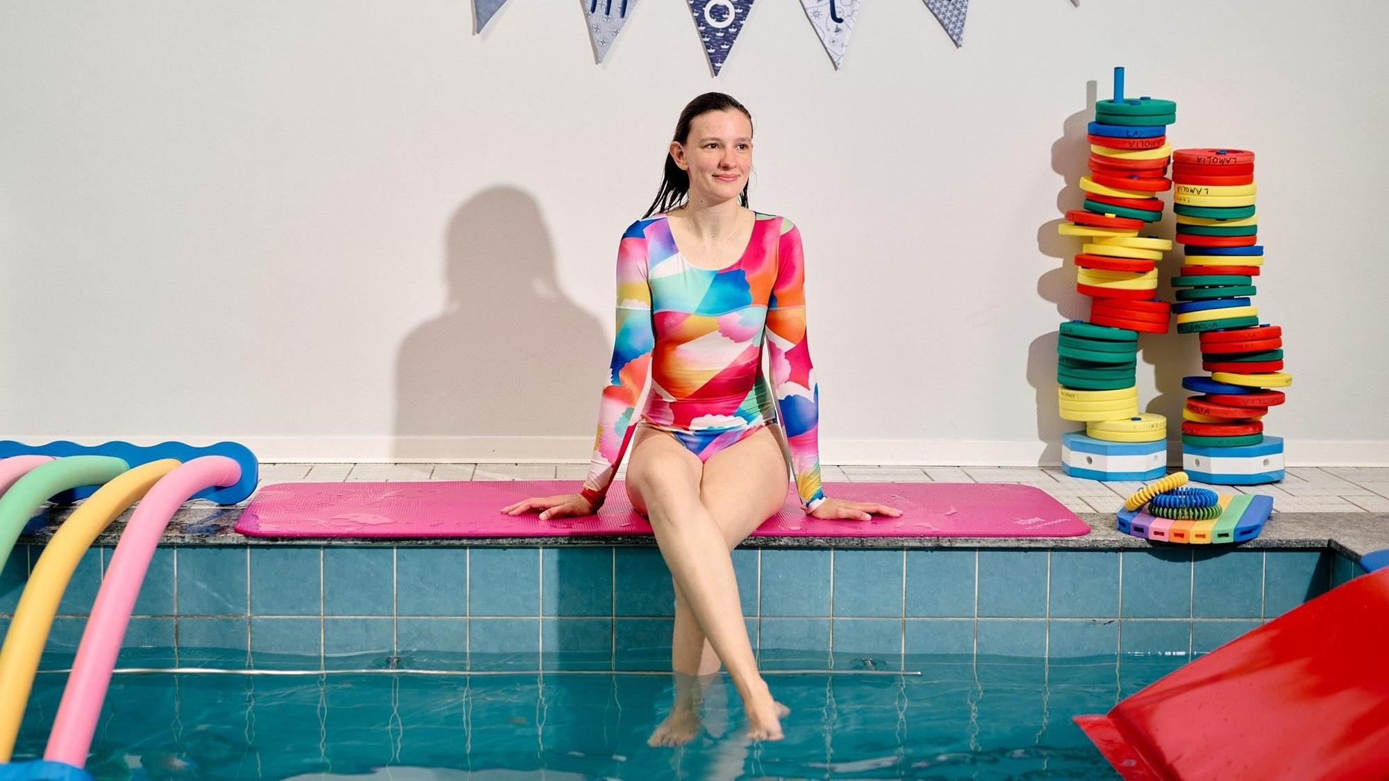 Die Schwimmlehrerin Samira Korves aus Münster profitierte vom Sozialexperiment.