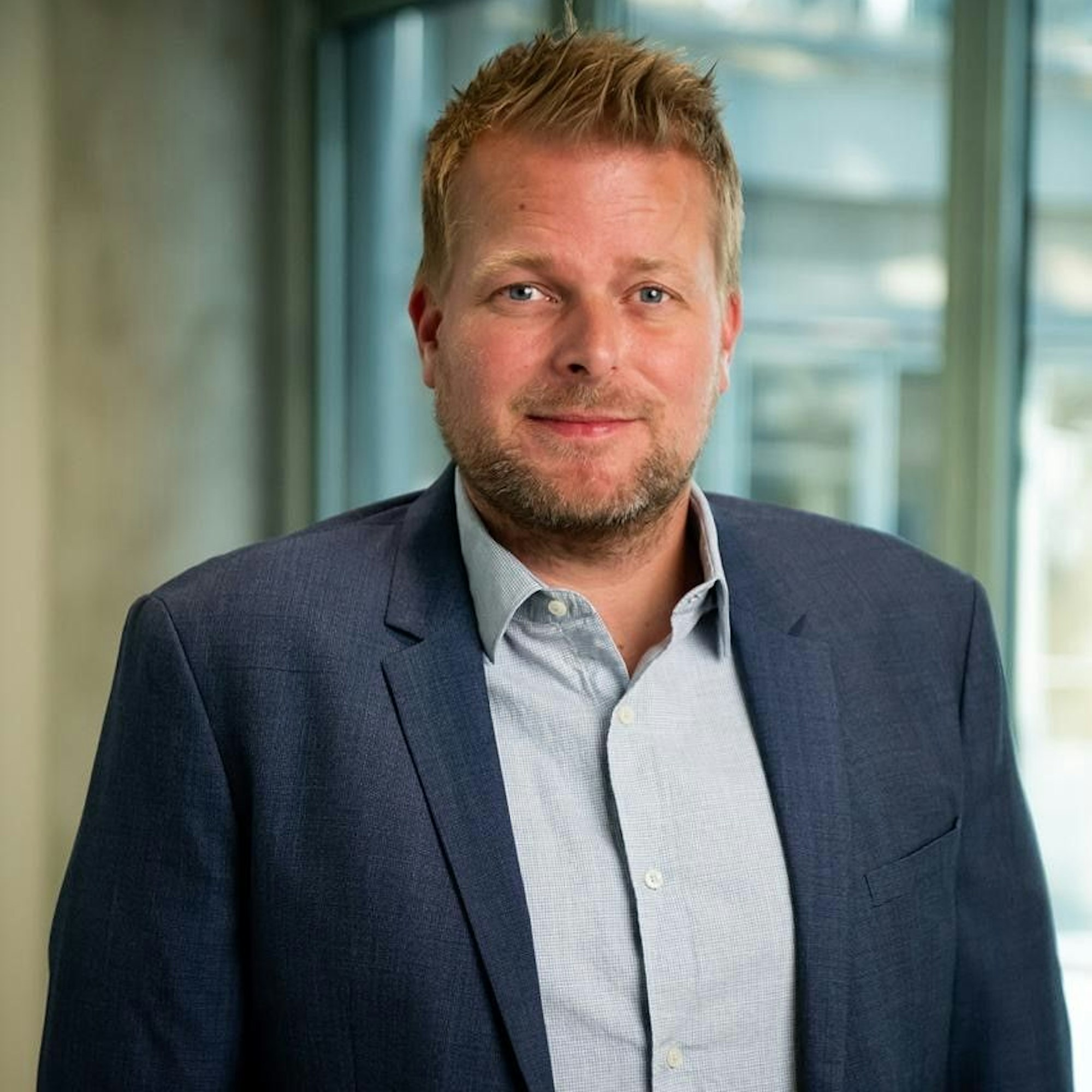 Wilke Stroman gründete bereits in jungen Jahren sein Unternehmen, das er im Jahr 2019 verkaufte. Der gebürtige Ostfriese engagiert sich nun unter anderem als Startup-Investor.