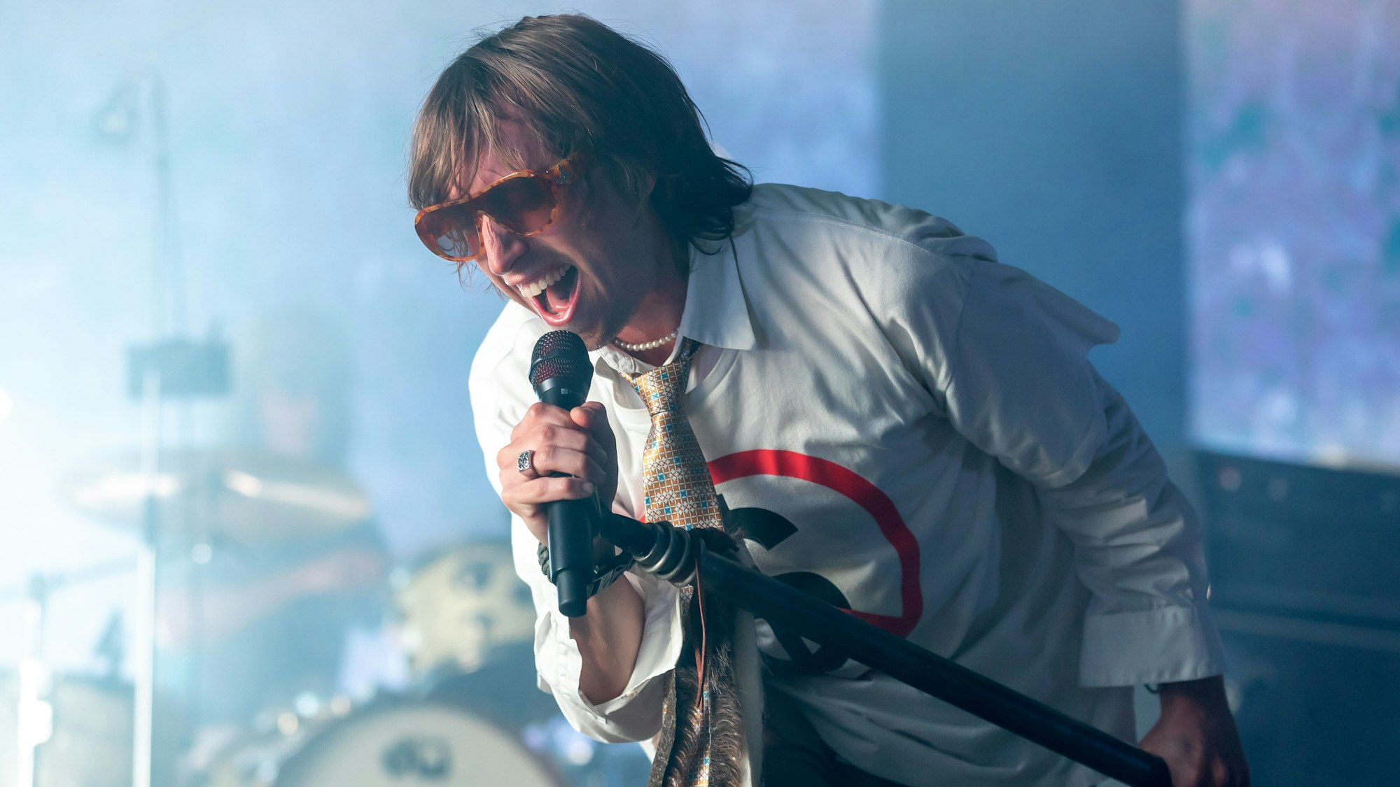 12.05.2025
Köln:
Die Band Bilderbuch, immer noch Österreichs tollste Band, kommt endlich mal wieder nach Köln ins Palladium
Foto: Martina Goyert