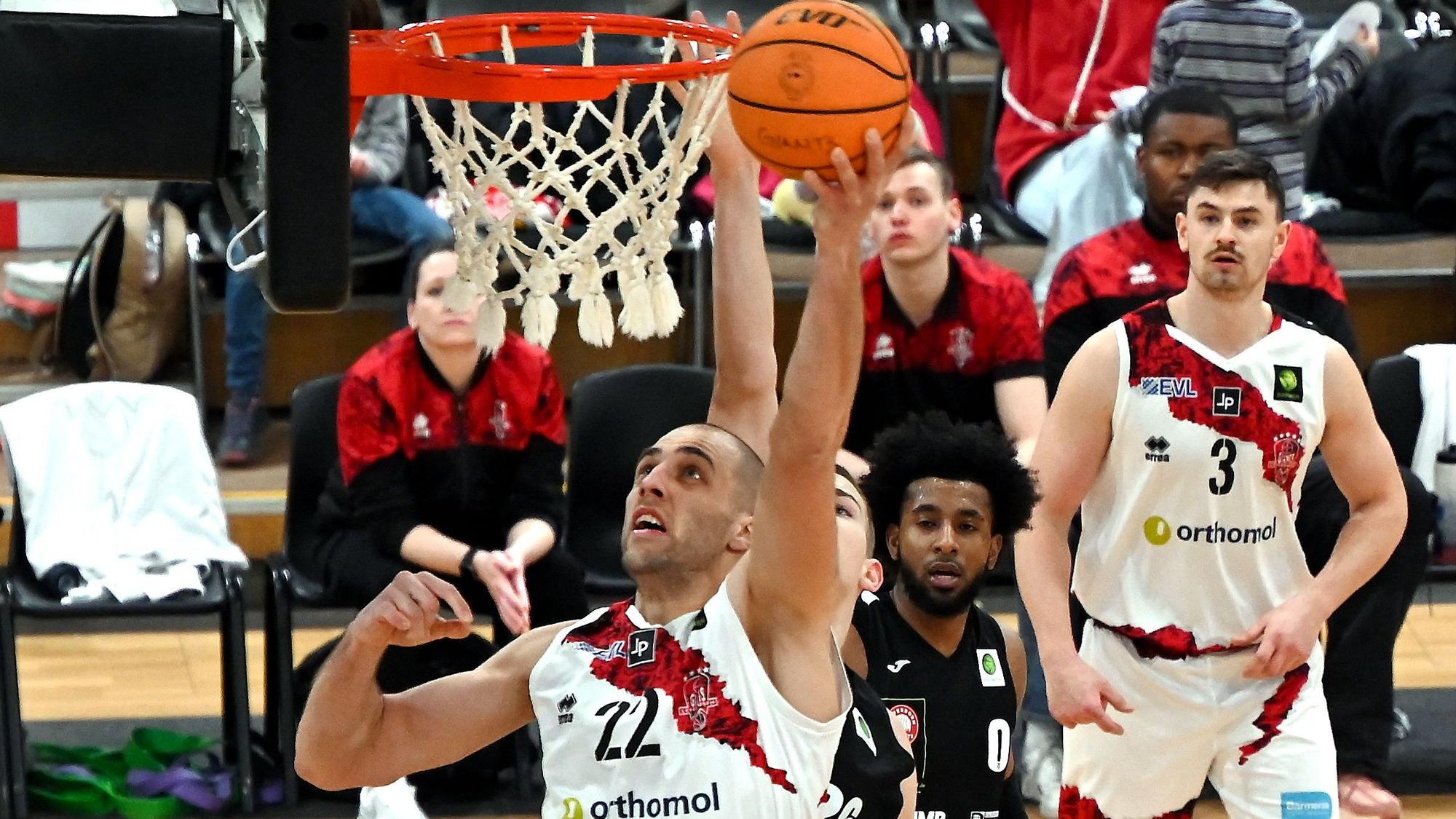 08.02.2025, Basketball-Bayer Giants Lev-Paderborn
Dennis Heinzmann (Bayer)
Foto: Uli Herhaus