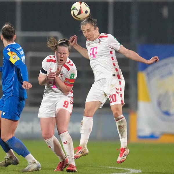 Merza Julevic FC Carl Zeiss Jena, 10 gegen Adriana Achcinska 1. FC Koeln, 9 und Sylwia Matysik 1. FC Koeln, 20 GER, 1. FC Koeln vs FC Carl Zeiss Jena, Fussball, Google Pixel Frauen Bundesliga, 18. Spieltag, Saison 2024/2025, 28.03.2025 DFL REGULATIONS PROHIBIT ANY USE OF PHOTOGRAPHS AS IMAGE SEQUENCES AND/OR QUASI-VIDEO GER, 1. FC Koeln vs FC Carl Zeiss Jena, Fussball, Google Pixel Frauen Bundesliga, 18. Spieltag, Saison 2024/2025, 28.03.2025 Koeln *** Merza Julevic FC Carl Zeiss Jena, 10 vs Adriana Achcinska 1 FC Koeln, 9 and Sylwia Matysik 1 FC Koeln, 20 GER, 1 FC Koeln vs FC Carl Zeiss Jena, Football, Google Pixel Womens Bundesliga, Matchday 18, Season 2024 2025, 28 03 2025 DFL REGULATES PROHIBIT ANY USE OF PHOTOGRAPHS AS IMAGE SEQUENCES AND OR QUASI VIDEO GER, 1 FC Koeln vs FC Carl Zeiss Jena, Football, Google Pixel Womens Bundesliga, Matchday 18, Season 2024 2025, 28 03 2025 Koeln Copyright: xEibner-Pressefoto/ScottxColemanx EP_SCN