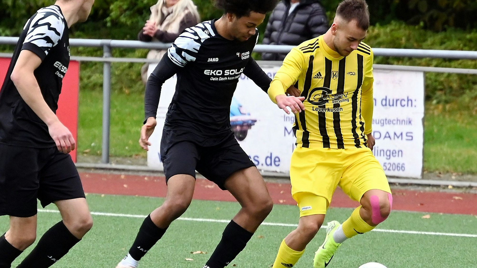 27.10.2024, Fussball-SV Schlebusch-Fortuna Bonn
rechts: Marco Bramer (Schlebusch)
Foto: Uli Herhaus