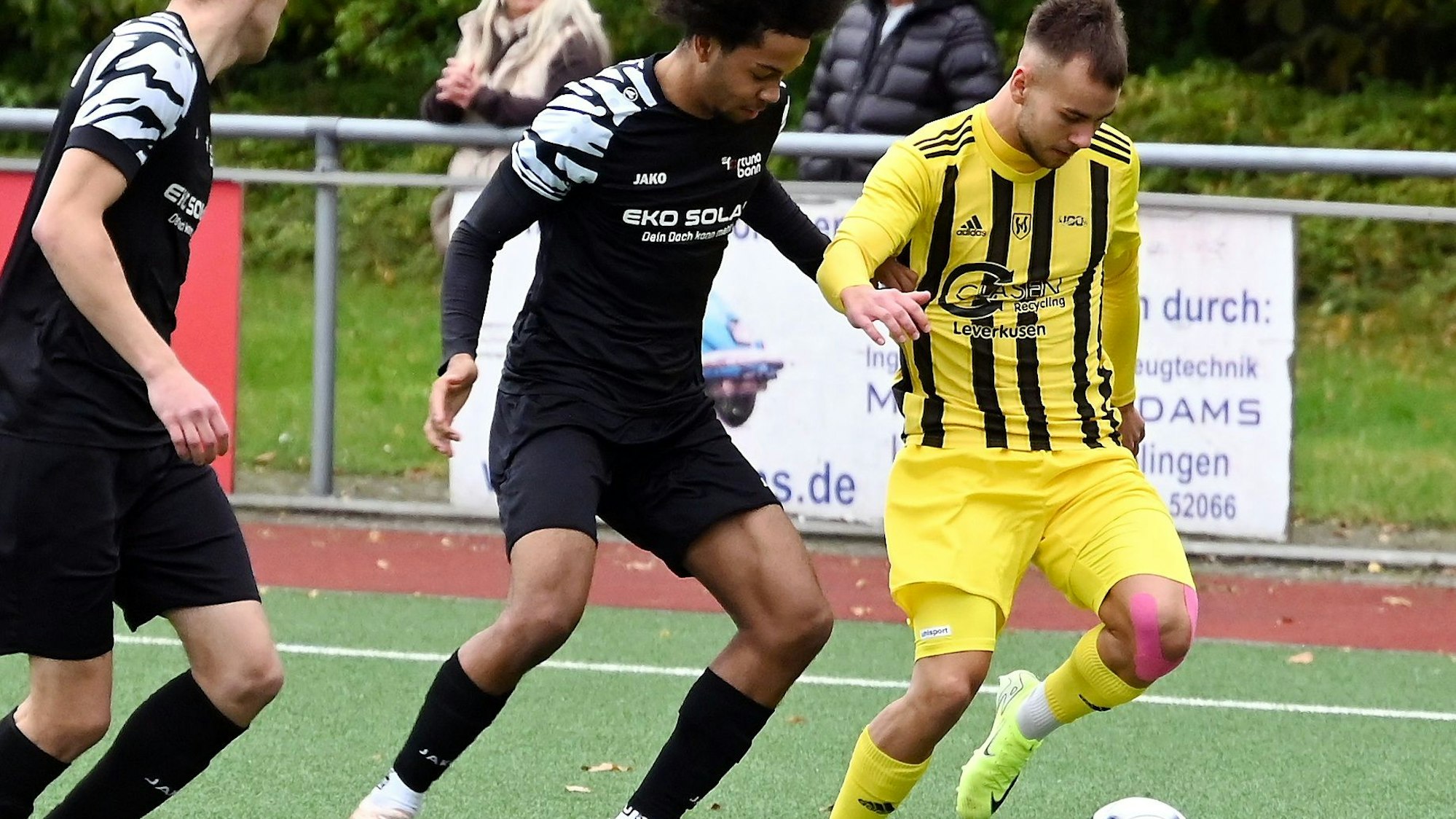 27.10.2024, Fussball-SV Schlebusch-Fortuna Bonn
rechts: Marco Bramer (Schlebusch)
Foto: Uli Herhaus