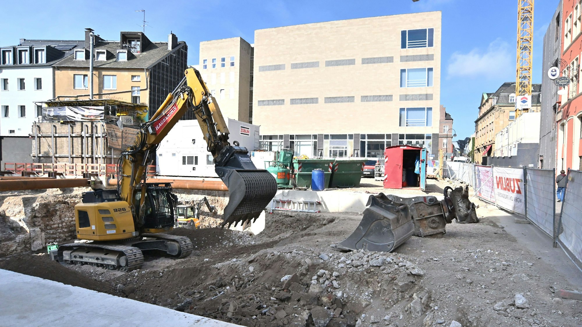 Die Baugrube für den Erweiterungsbau für das Wallraf-Richartz-Museum