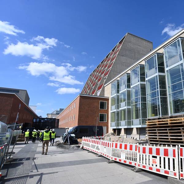 Die Bühnen-Baustelle am Offenbachplatz.