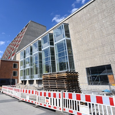 Die Bühnen-Baustelle am Offenbachplatz.