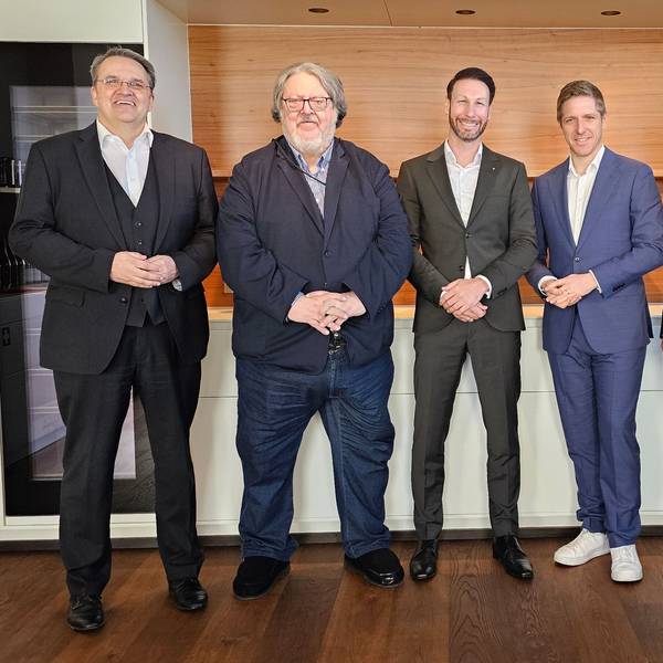 Udo Becker, Bernd Kolvenbach, Daniel Ruland, Markus Ramers, Holger Glück, Wolfgang Krüger haben sich zum Foto aufgestellt.