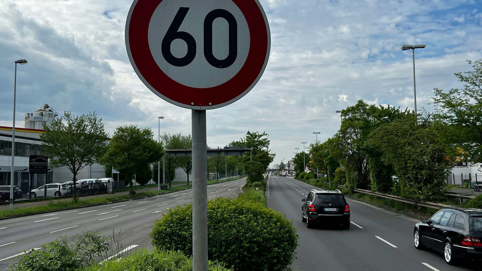 Der Europaring, Blickrichtung vom Mühlenweg in Richtung Küppersteg. Foto: Ralf Krieger