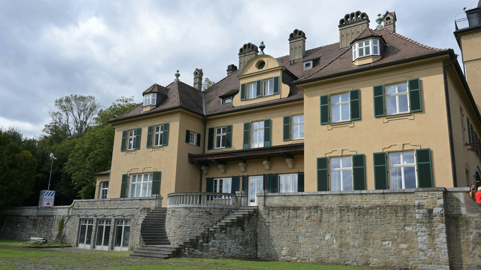 Das Foto zeigt das Schloss Lerbach in Bergisch Gladbach