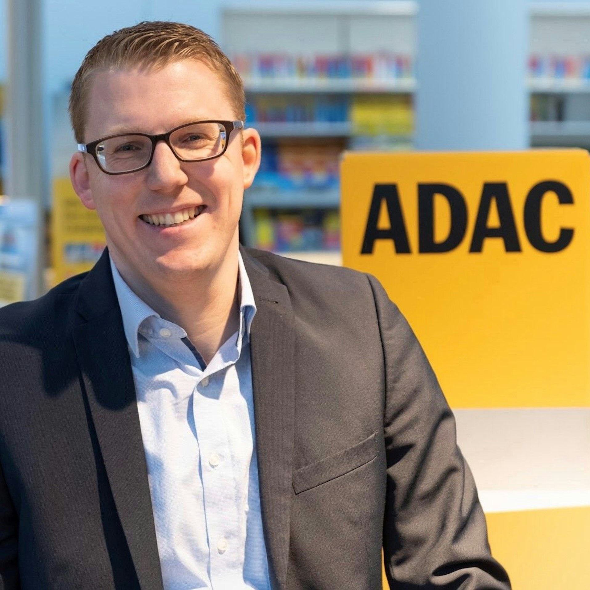 Das Bild zeigt den Leiter der Unternehmenskommunikation vom ADAC Nordrhein, Thomas Müther.