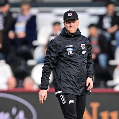 22-02-2025 / pmk / NK103086 Fussball/Herren 3.Liga Saison 2024/2025 Sportclub-Arena / Verl SC Verl - SC Viktoria Koeln Marian WILHELM -CO-Trainer- Viktoria Koeln *** 22 02 2025 pmk NK103086 Soccer Men 3 League Season 2024 2025 Sportclub Arena Verl SC Verl SC Viktoria Koeln Marian WILHELM CO Coach Viktoria Koeln