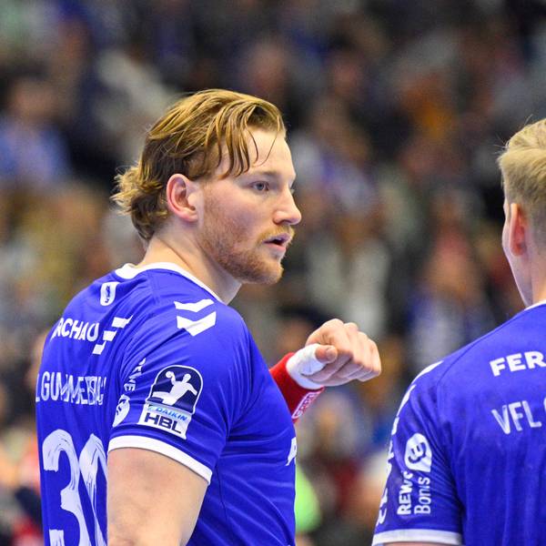 Handballer Tom Kiesler bei einem Spiel im Porträt.