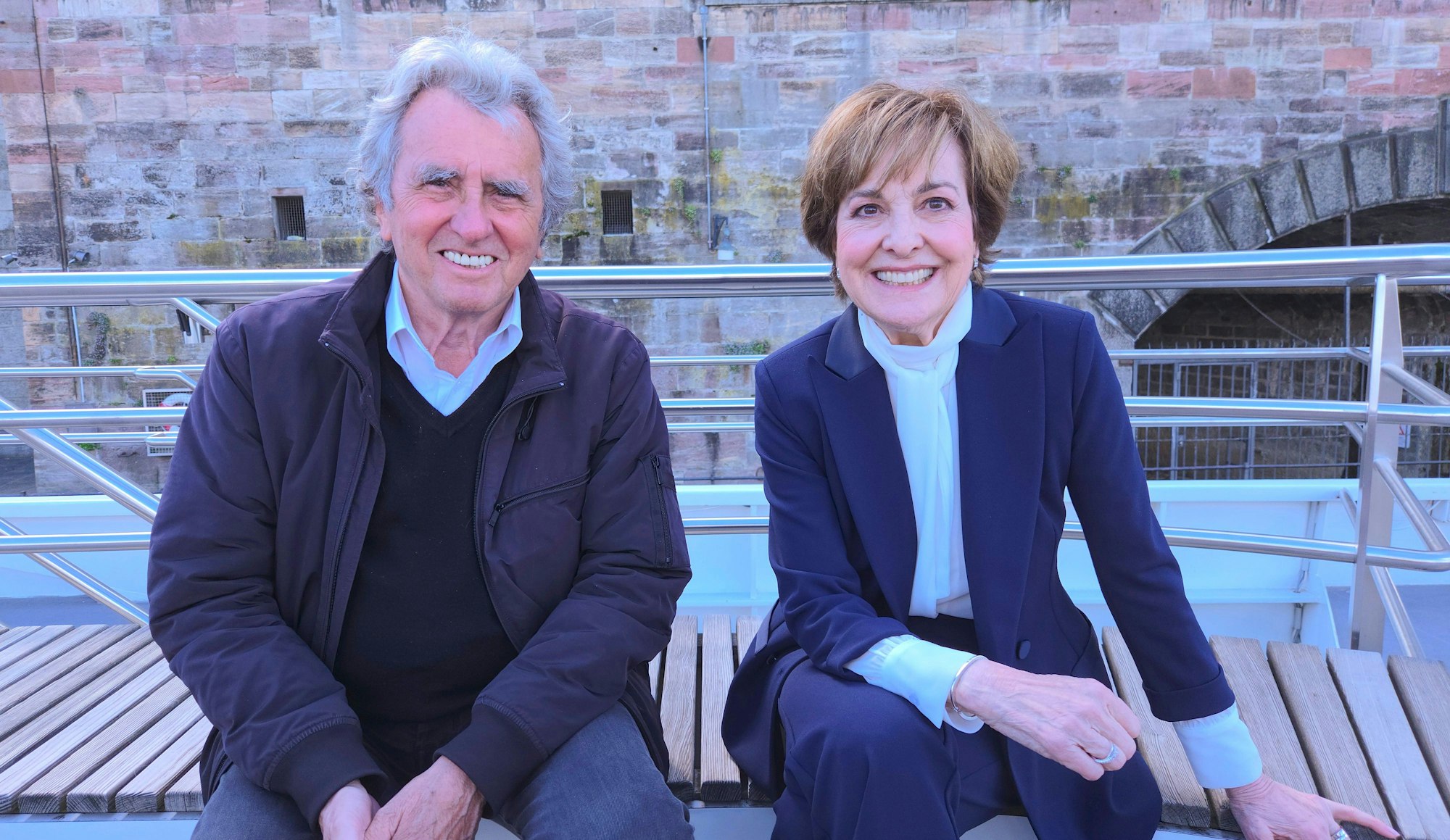 TV-Produzent Werner Kimmig und Schlagersängerin a.D. Paola nach einer Pressekonferenz.