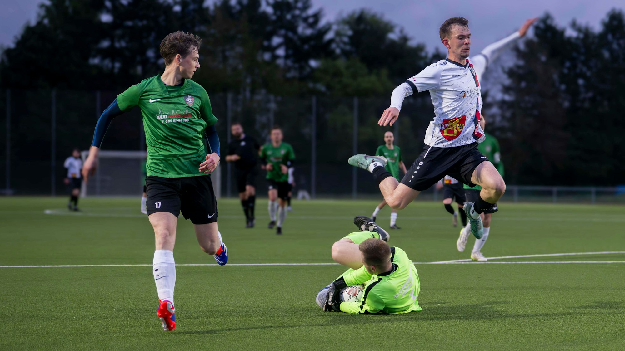 Das Bild zeigt eine Szene aus dem Viertelfinalspiel der SG FlaKi.