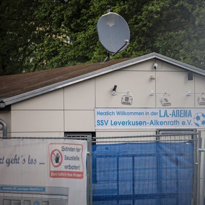 Der Fußballclub SSV Alkenrath musste einen Jugendtrainer (41) wegen eines Rassismus-Skandals entlassen.