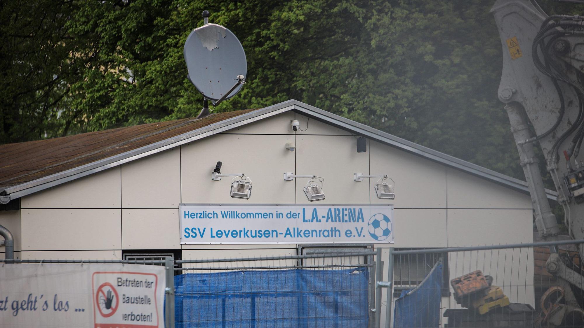 Der Fußballclub SSV Alkenrath musste einen Jugendtrainer (41) wegen eines Rassismus-Skandals entlassen.