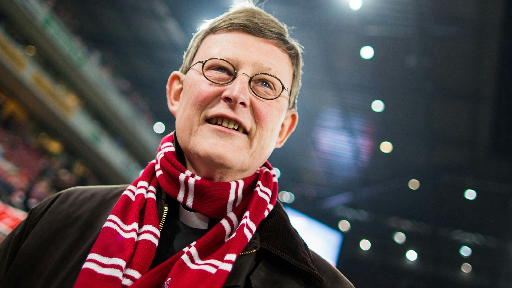 Kardinal Rainer Woelki, Erzbischof von Köln, besucht am 22. November 2014 das Spiel 1. FC Köln - Hertha BSC.