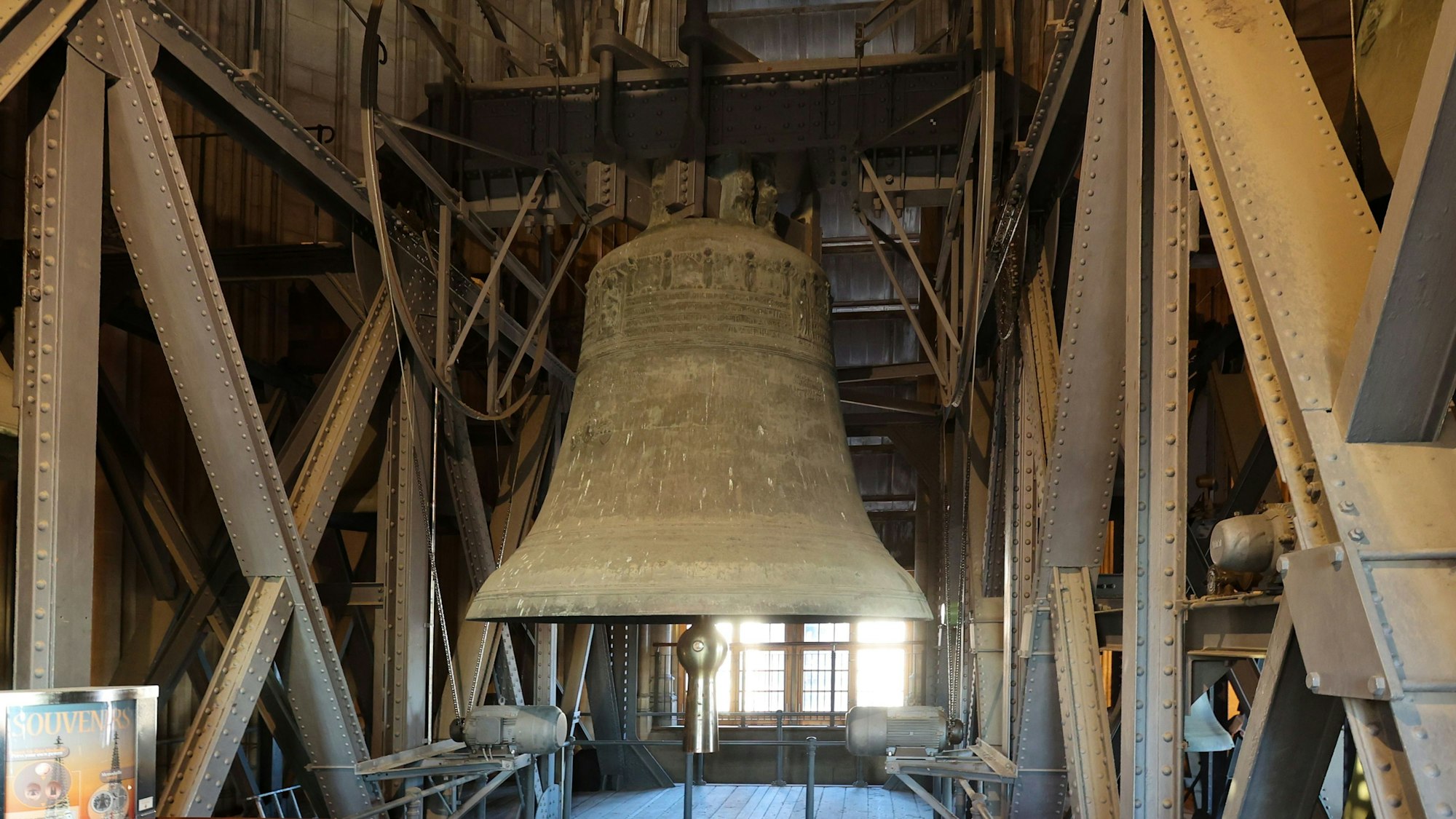 Die Petersglocke des Kölner Doms. (Archivbild)