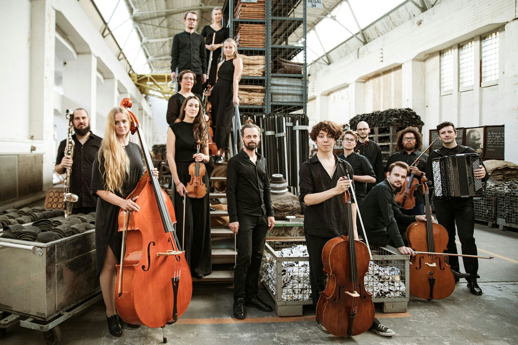 Das Orchester im Treppenhaus kommt mit „Disco“ nach Leverkusen.