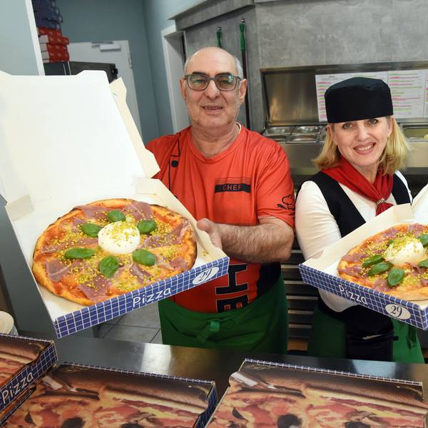 Die „Il Sogno“ ist fertig: Giuseppe und Lyubov Piccione führen im Zentrum von Waldbröl seit kurzem die „Pizzeria da Pippo“. Der Gastronom ist in der Marktstadt kein Unbekannter.