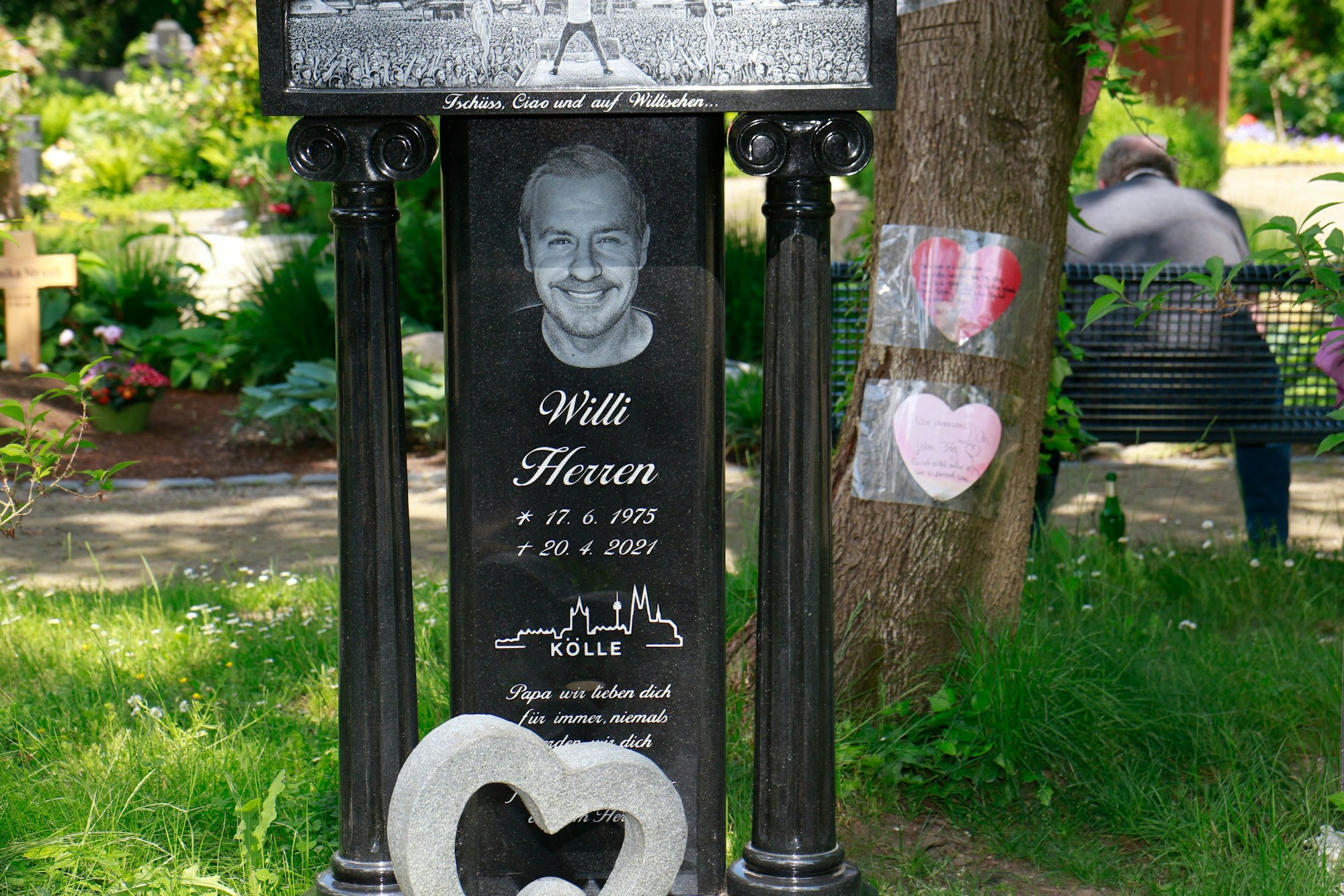 13.05.2024, Köln: Am Friedhof Melaten ist das Grab von Willi Herren. Foto: Arton Krasniqi