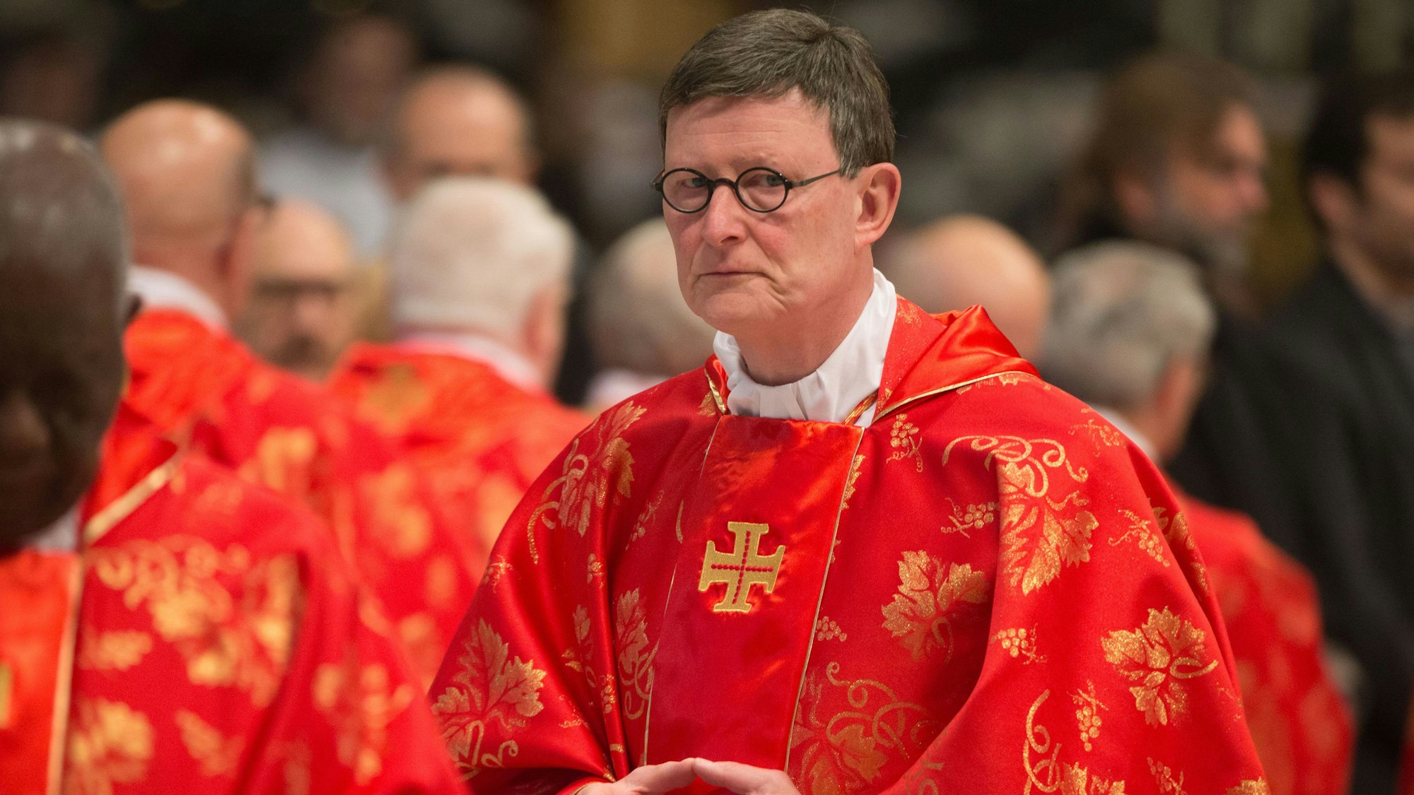 Der Kölner Kardinal Rainer Maria Wölki im Petersdom.