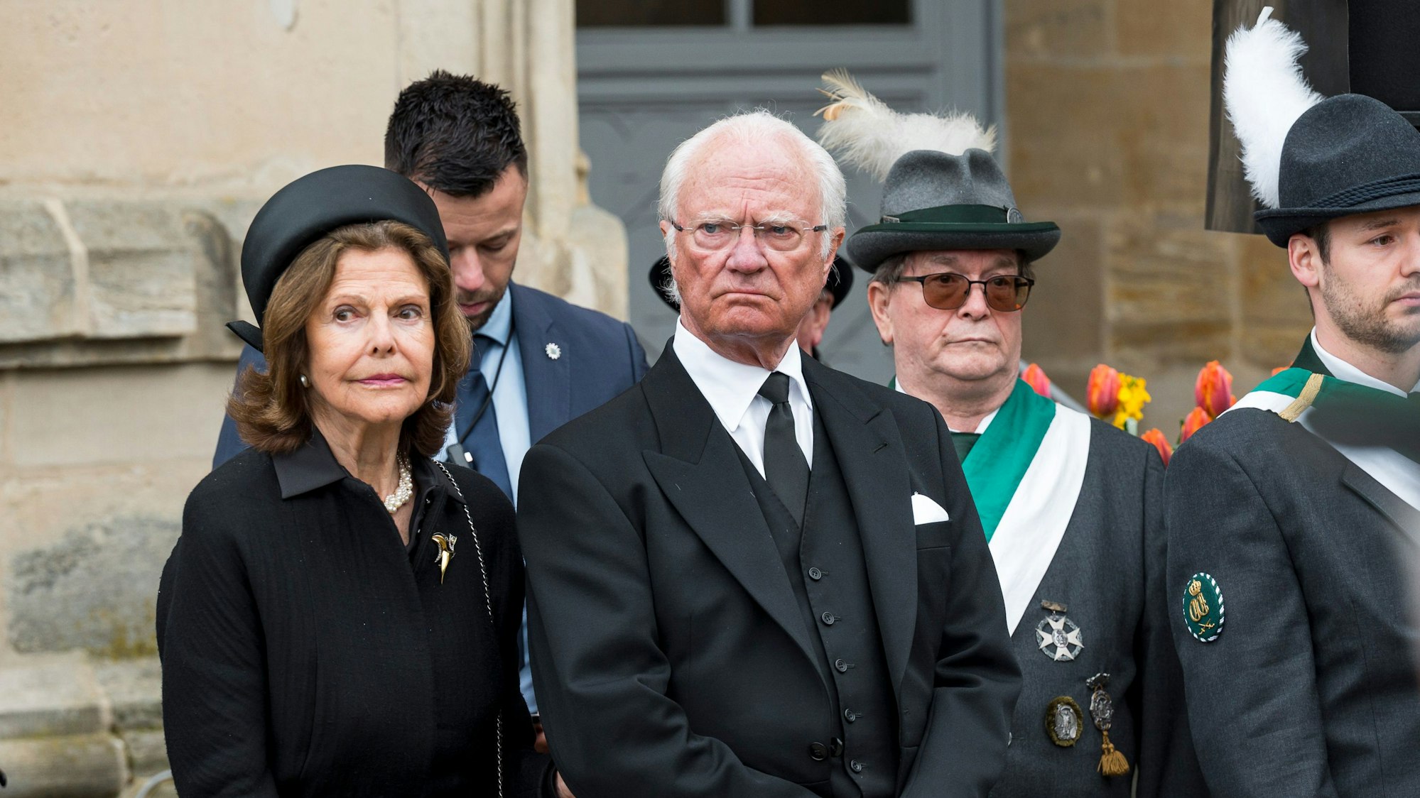König Carl XVI. Gustaf (r) und Königin Silvia trauern um Prinzessin Désirée.