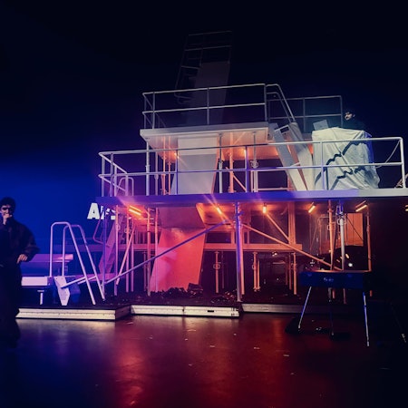 Das Bild zeigt den Rapper Apsilon beim Auftakt zum c/o Pop-Festival 2025.