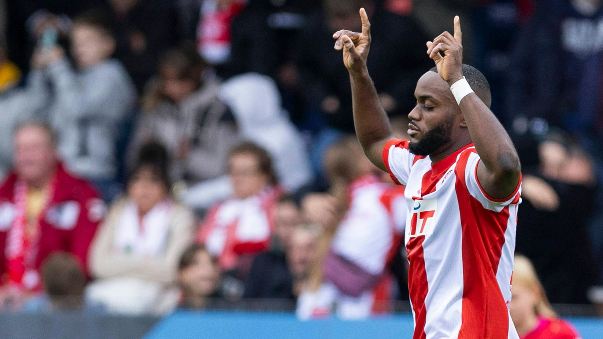 Fortuna Kölns Angreifer Arnold Budimbu traf im Hinspiel zum entscheidenden 1:0