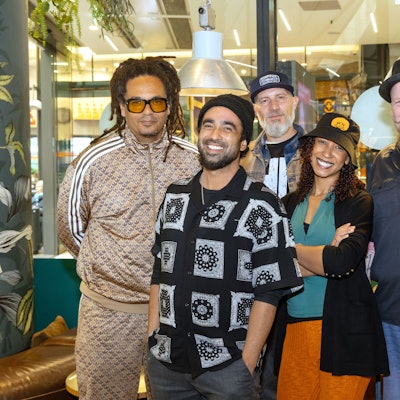 20.04.2025
Köln:
Interview mit Frank Dellé (Seeed-Bandmitglied) und den Dubmones.
Die Band ist neu und covert Songs von der Punkband The Ramones. 
Foto: Martina Goyert