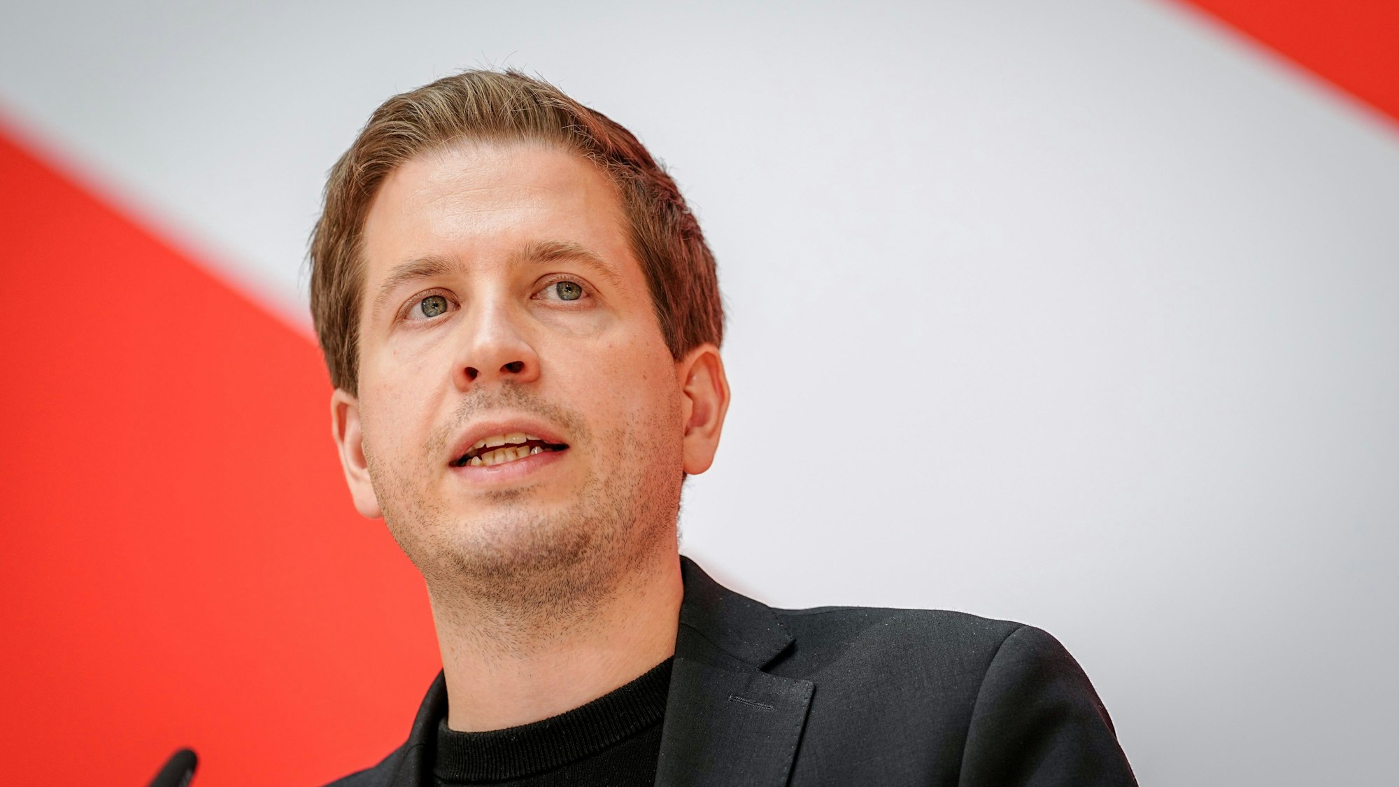 Das Bild zeigt den ehemaligen SPD-Generalsekretär Kevin Kühnert. Foto: Kay Nietfeld/dpa