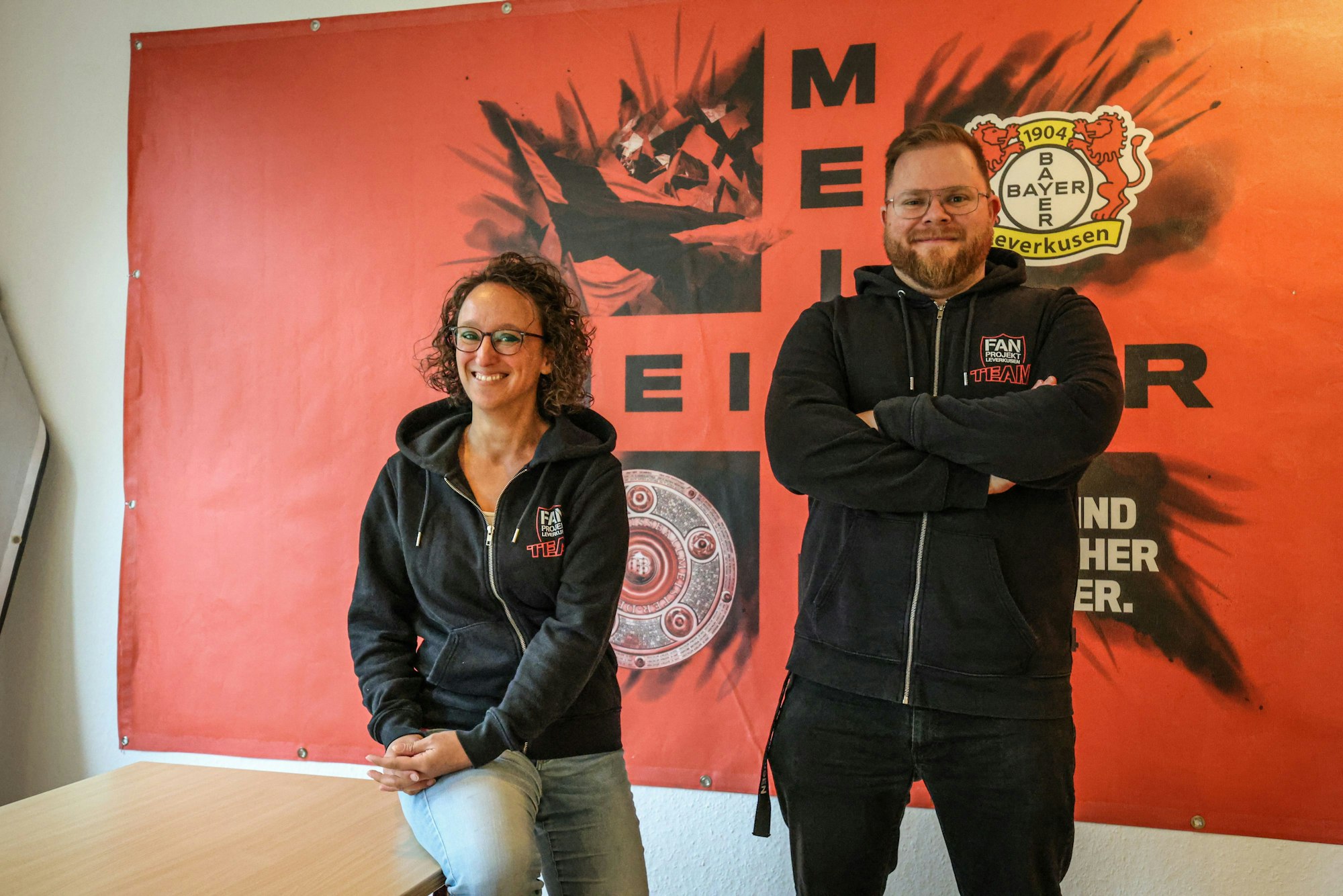 Daniela Frühling und Michael Trojahn vom Fanprojekt Leverkusen.
