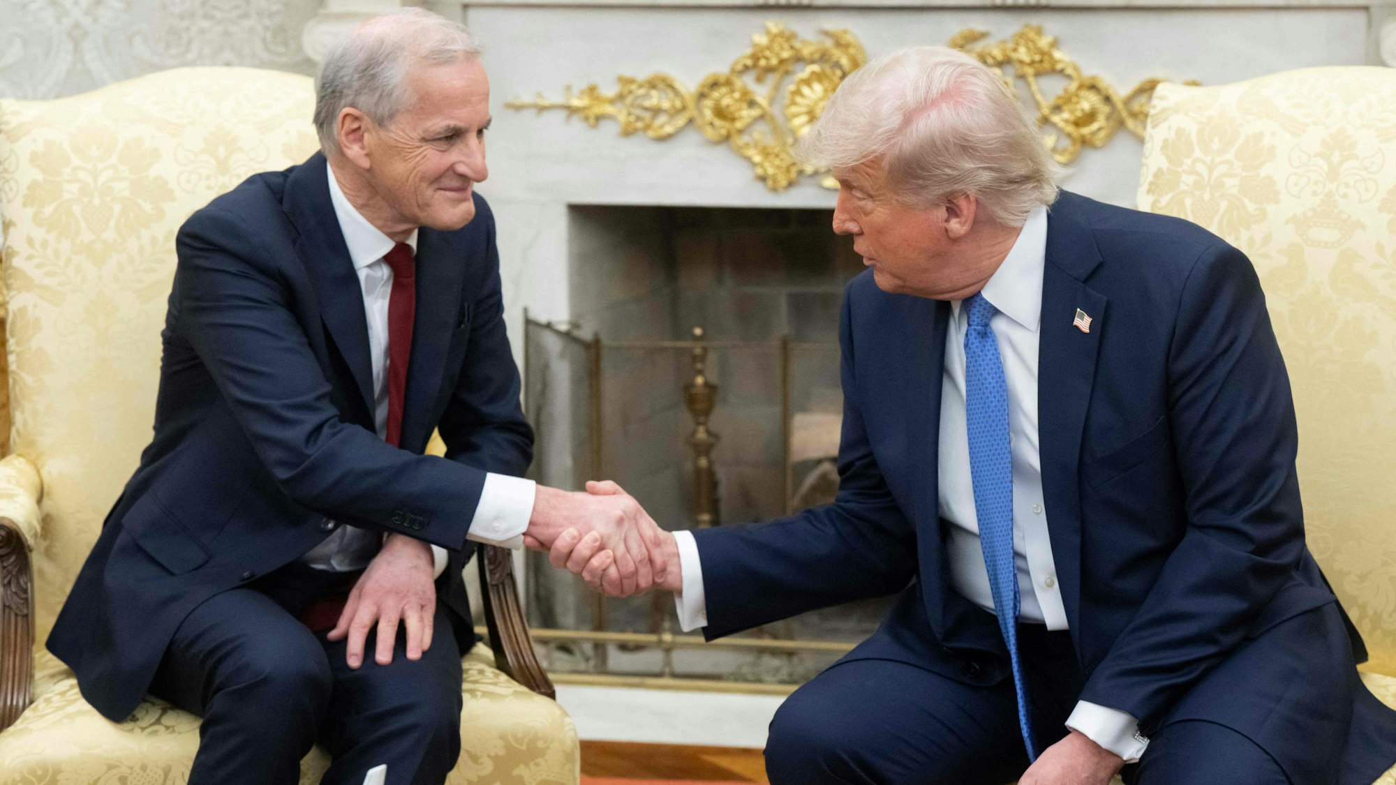 Bei einem Treffen mit dem norwegischen Ministerpräsidenten Jonas Gahr Støre äußerte sich US-Präsident Donald Trump erneut zur Ukraine.