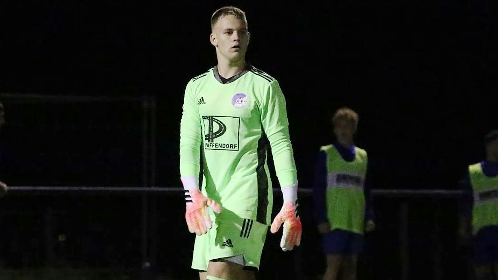 Luis Urbig im Trikot des SV Rhenania Bessenich.