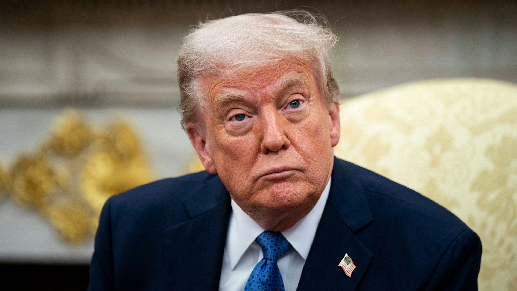 Donald Trump im Oval Office. Der US-Präsident steht für einen geplanten „Deal“ mit Kremlchef Wladimir Putin in der Kritik. (Archivbild)